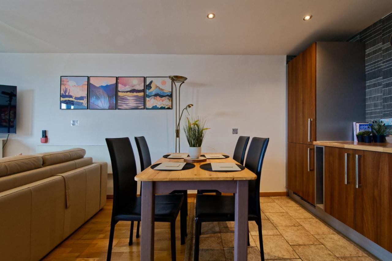 Sidemersey Livings- Convenient 1-Bedroom Flat With A View, Central リヴァプール エクステリア 写真